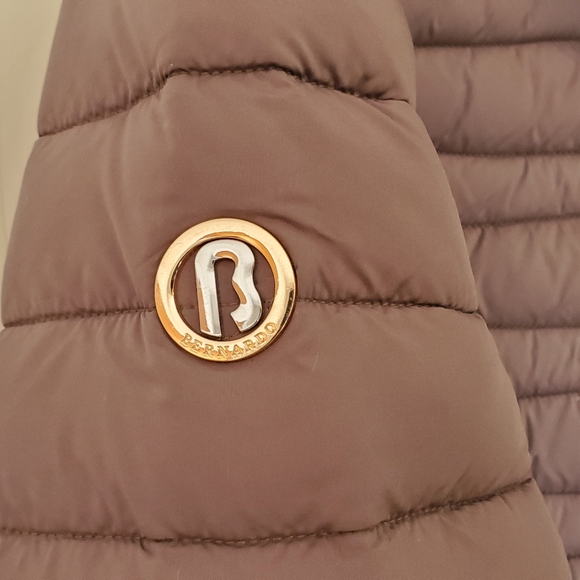 Bernardo XL Long Hooded Puffer Jacket - Picture 4 of 5